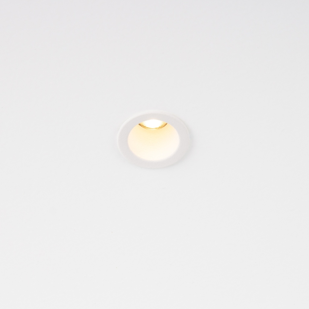 Nano Crater 930 White